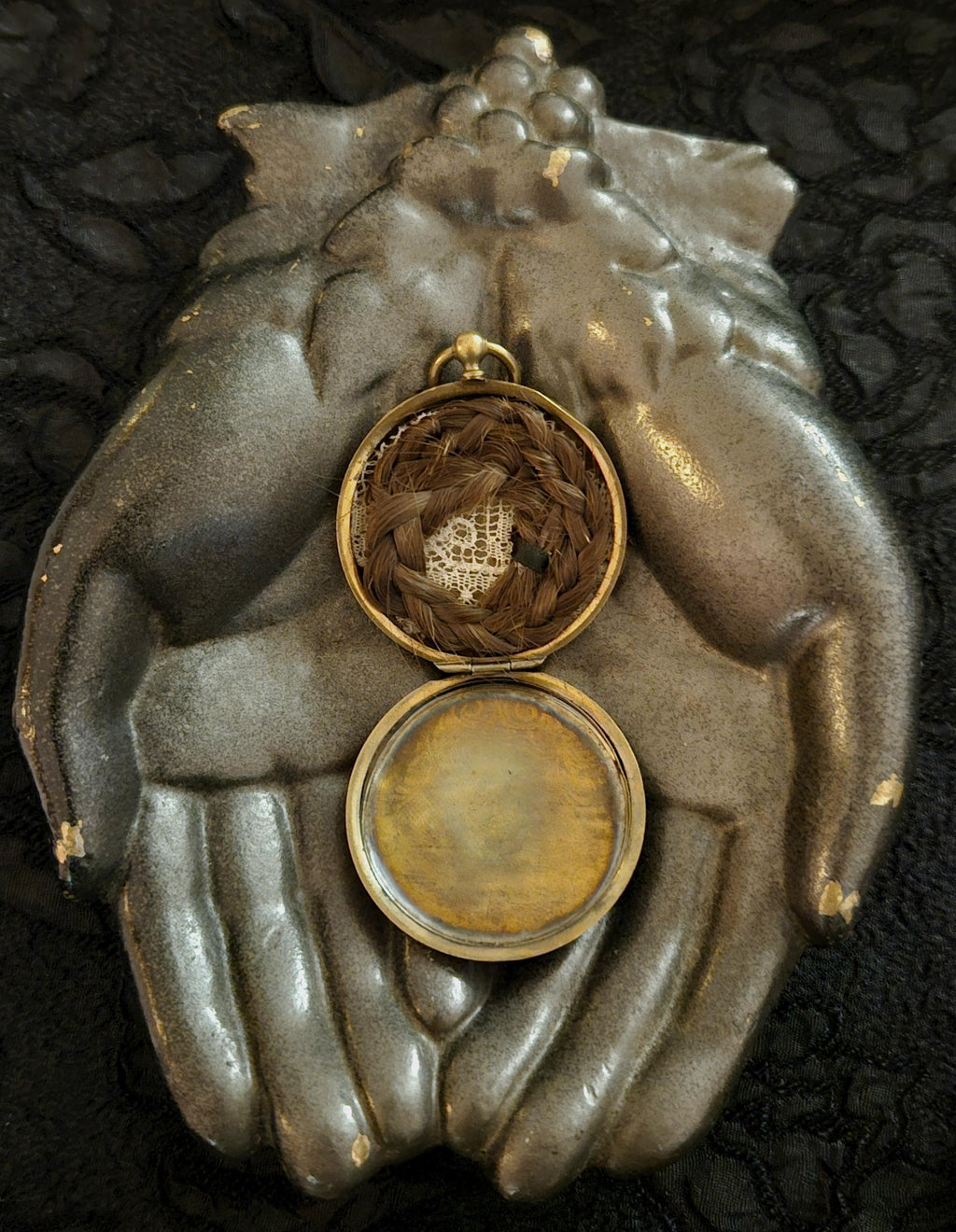 Personalized Memento Mori Antique Curiosity Collection