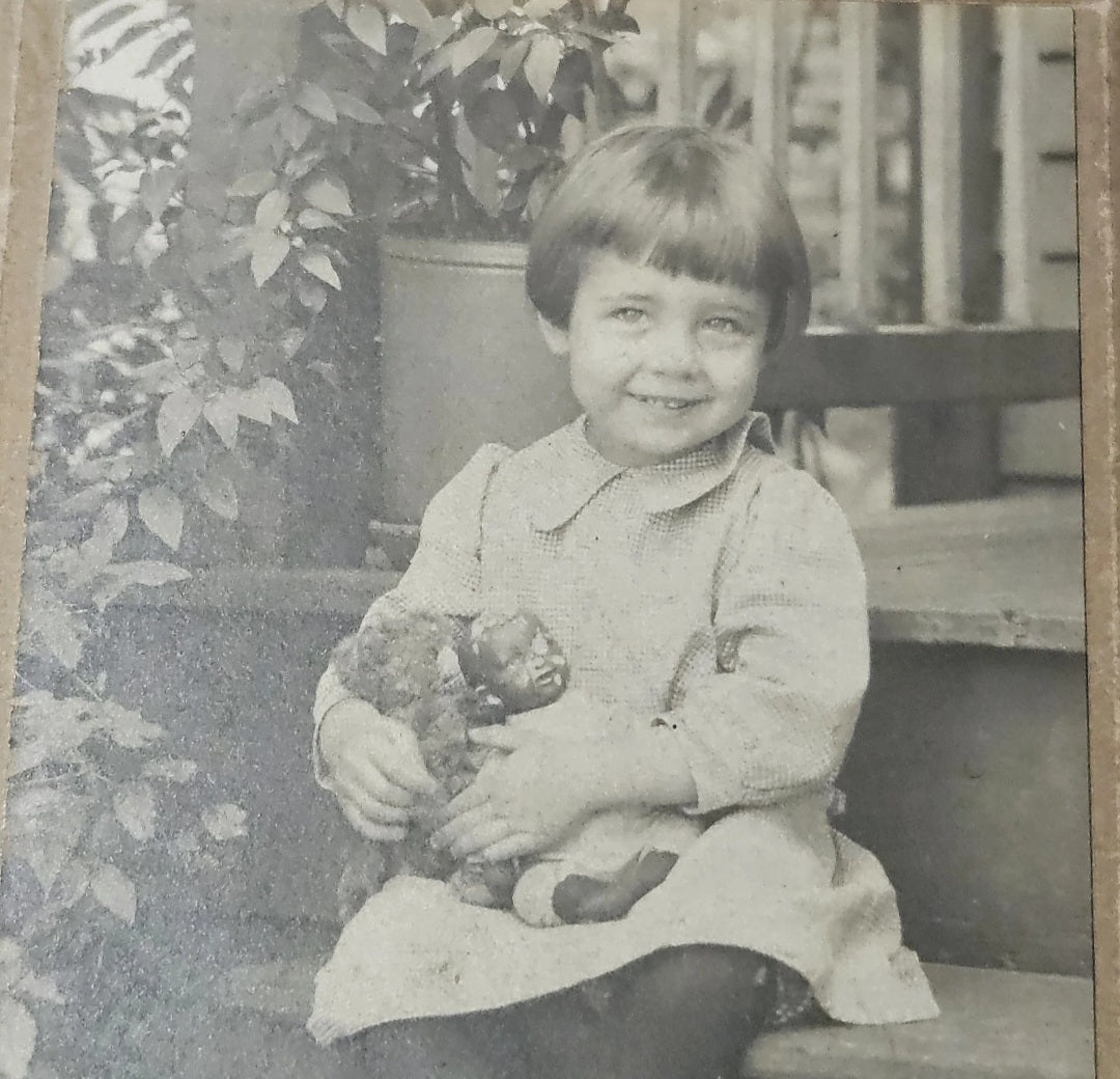 Antique Haunting Baby Doll & Child Cabinet Card