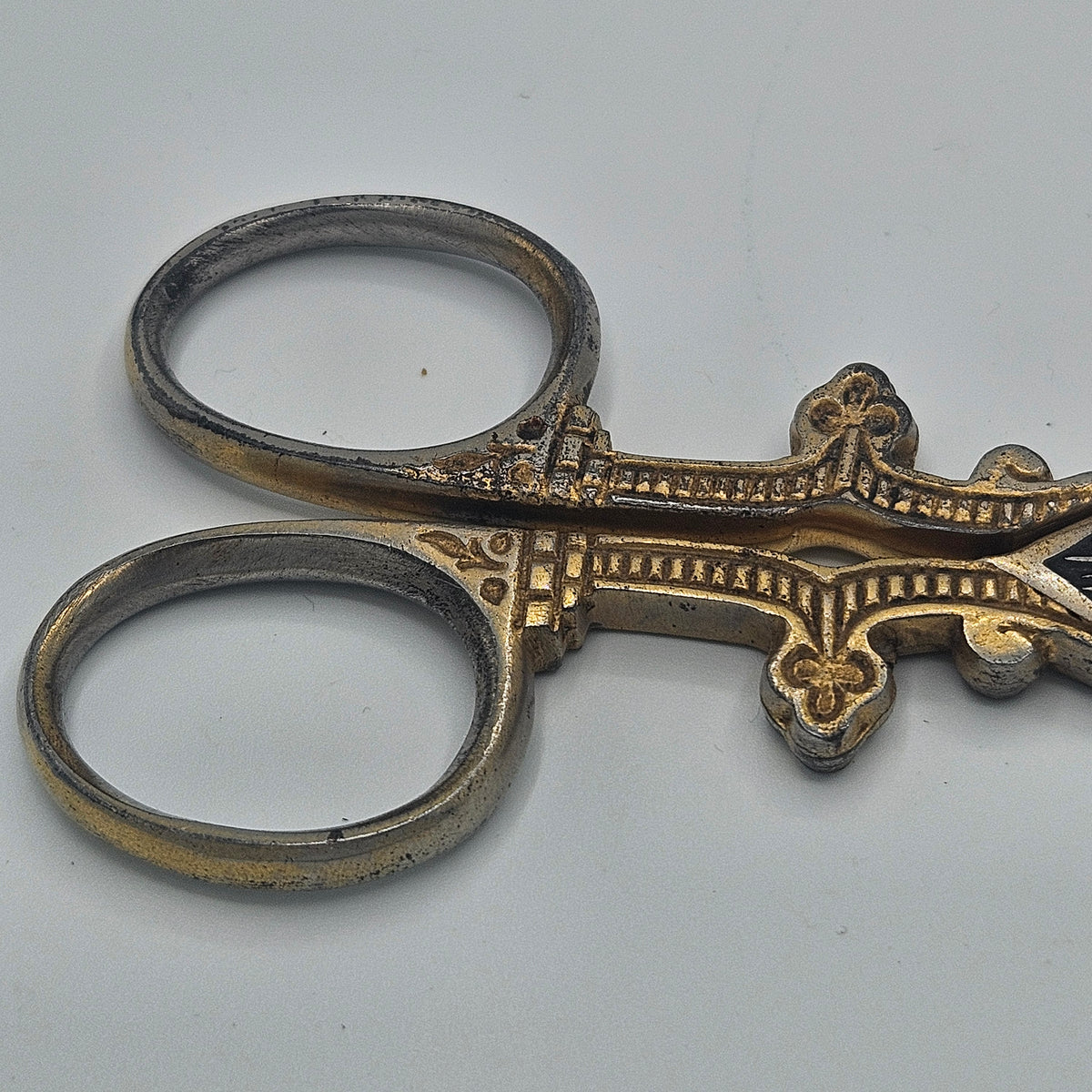 Ornate Vintage Damascene Dressmaker's Scissors