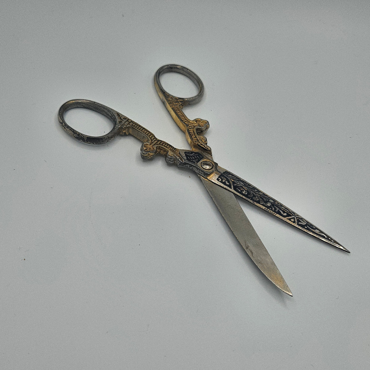 Ornate Vintage Damascene Dressmaker's Scissors