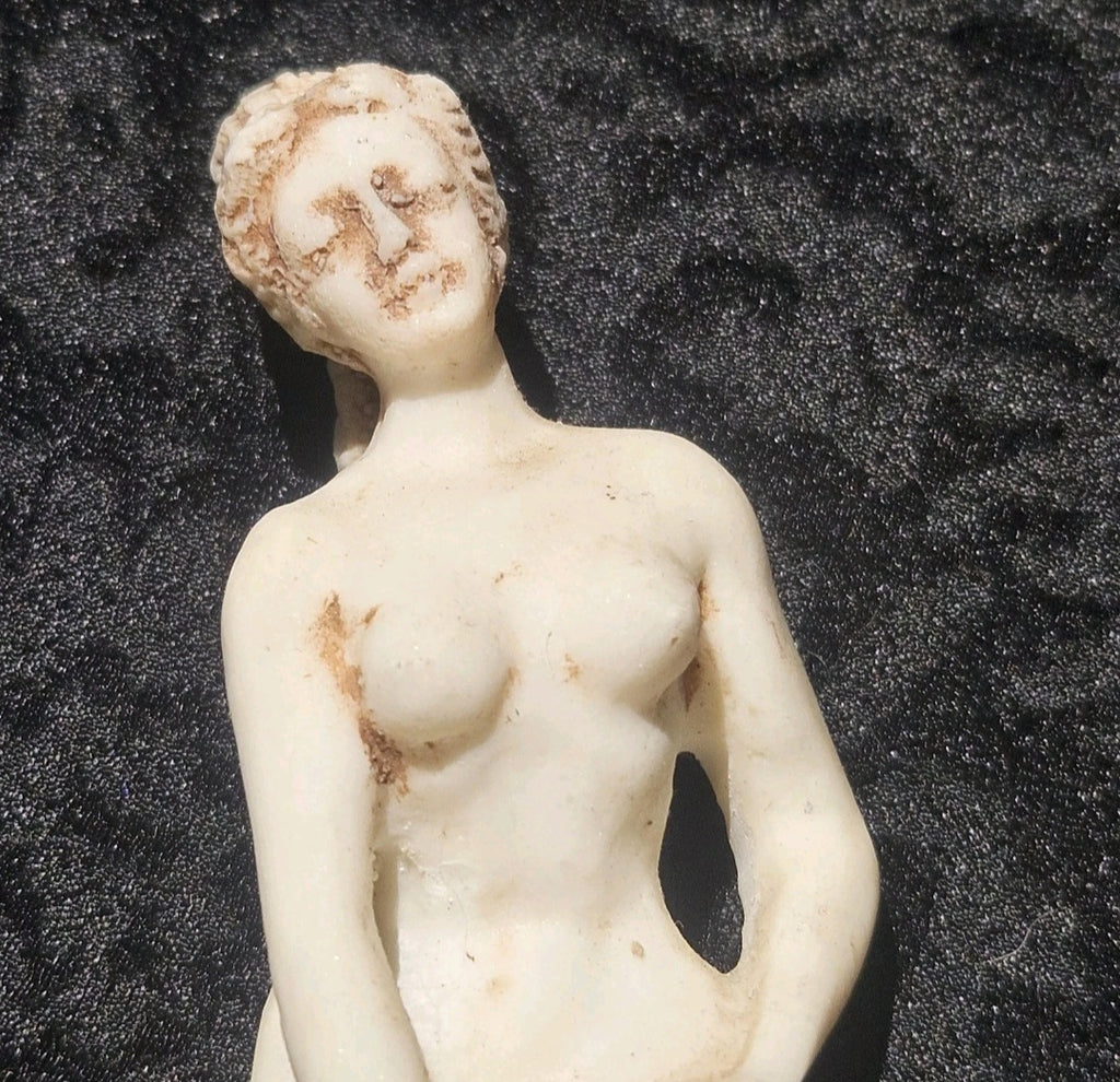 Vintage Venus Carved Nude Goddess Statue