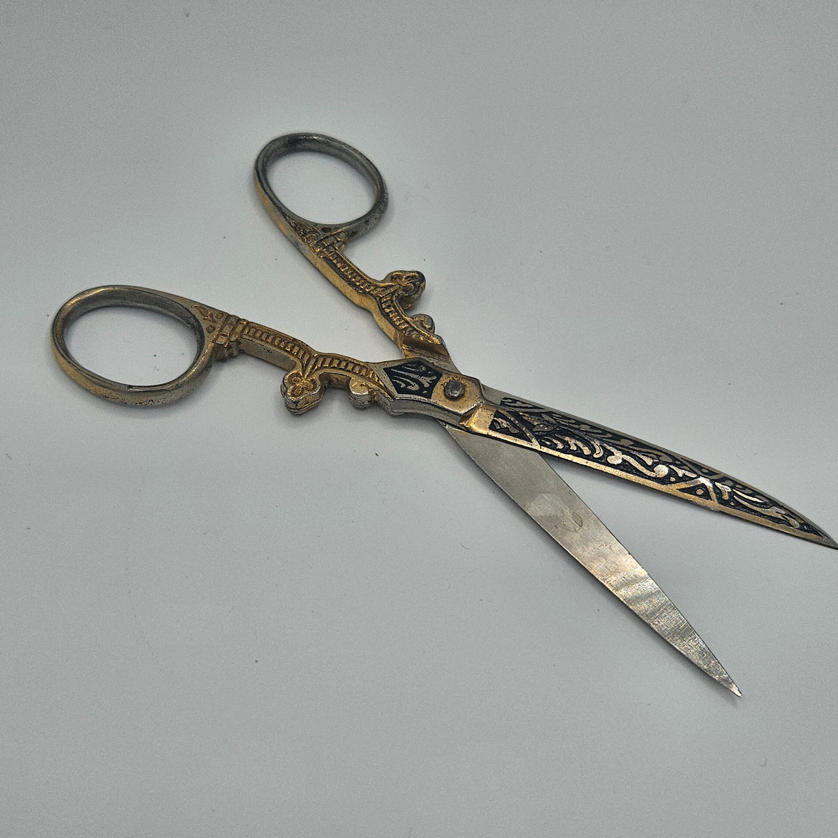Ornate Vintage Damascene Dressmaker's Scissors