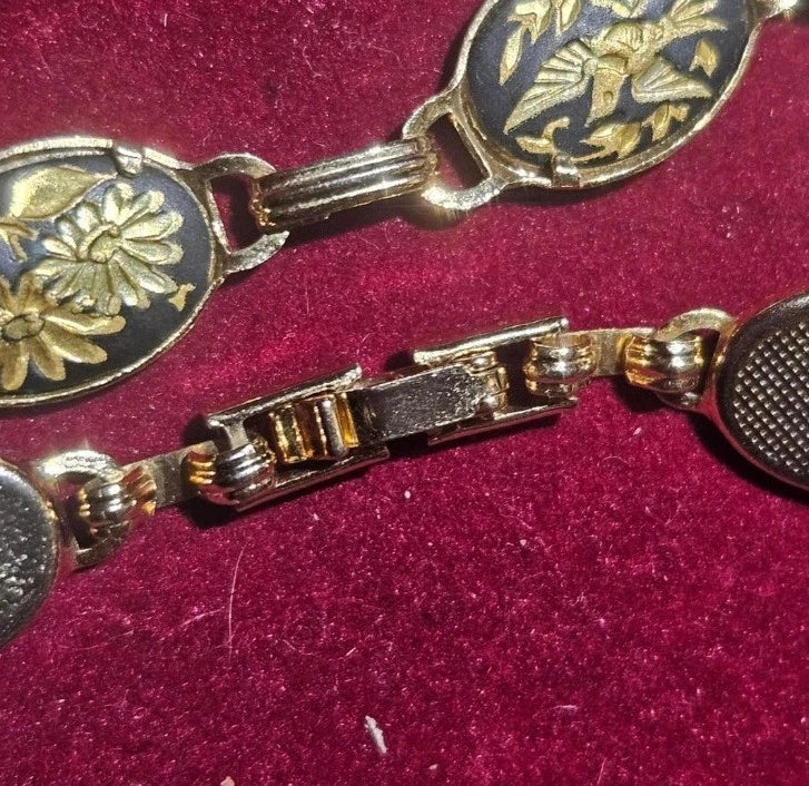 Vintage Damascene Gold & Black Etched Dove Pattern Link Bracelet