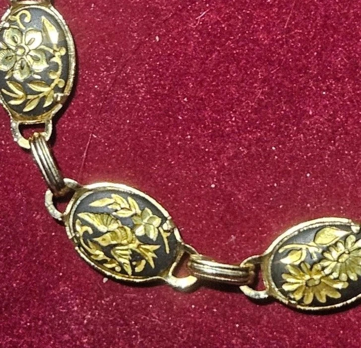 Vintage Damascene Gold & Black Etched Dove Pattern Link Bracelet